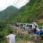 लामो दुरीका सवारी साधन काठमाडौं उपत्यकामै होल्ड, सबै नाका बन्द