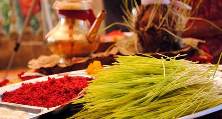 दसैँको टीकाको उत्तम साइत कात्तिक ४ गते बिहान १०: २६ बजे, पश्चिम मोहडा गरेर टीका लगाउनुपर्ने