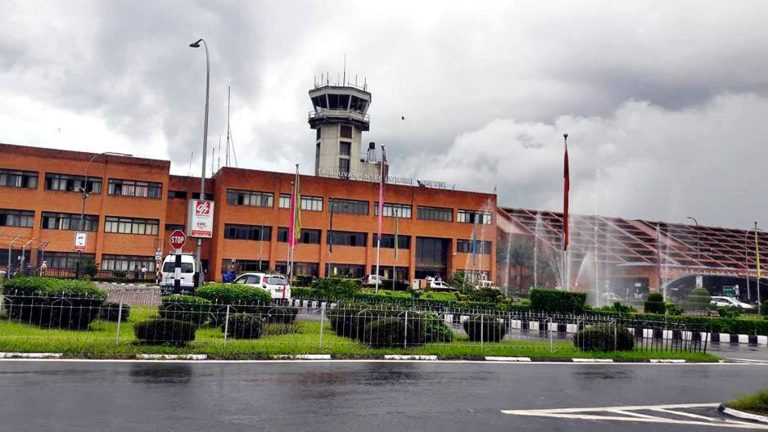 ल्याउन थालियो रोकिएका यात्रु