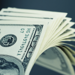 अमेरिकी डलरको मूल्य उच्च बिन्दुमा