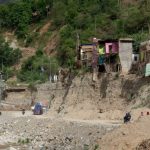 देशभरका मुख्य राजमार्गमा बाढी र पहिरोको कहर, कहाँ कहाँ छ अवरोध? (पूर्ण विवरण)