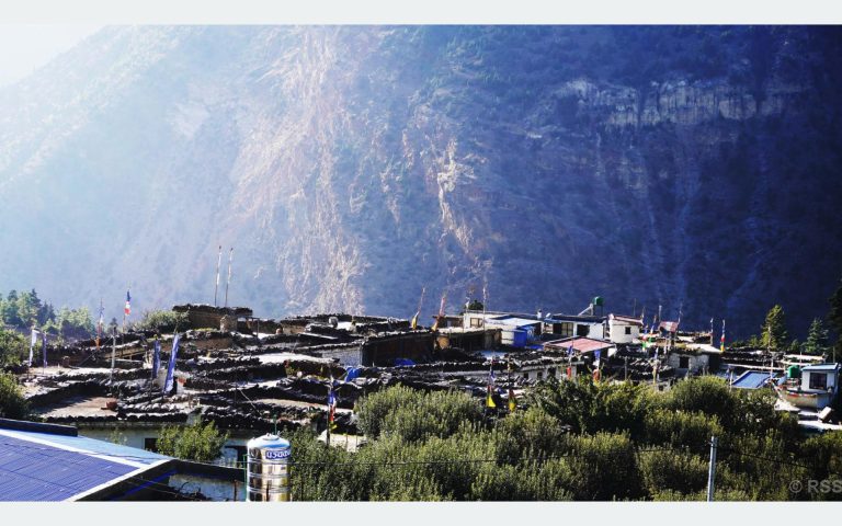 मुस्ताङमा चिसो बढ्यो, बढे रुघाखोकी र निमोनियाका बिरामी