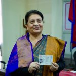 पूर्वराष्ट्रपति भण्डारीले लिइन् नागरिकताको प्रतिलिपि