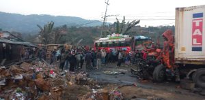 धादिङमा सात वटा गाडी ठोक्किँदा २ जनाको मृत्यु, ३३ घाइते