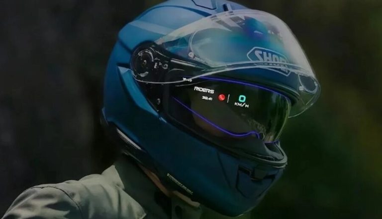 अब हेल्मेटमा पनि डिजिटल डिस्प्ले: आईलाइट्सले ल्यायो तेस्रो पुस्ताको मोटरसाइकल हेल्मेट