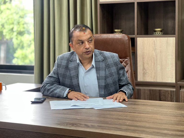 कांग्रेसको बैठक बस्दै, गगनको राजीनामा स्वीकृत होला ?