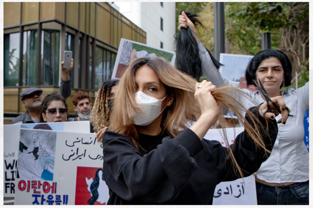 महसा अमिनी: इरानकोजिनाक्रान्ति