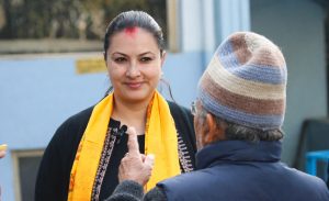 आफूलाई गाली गर्नेको नाम सार्वजनिक गर्दै निशा : अति गर्नु, अत्याचार नगर्नु