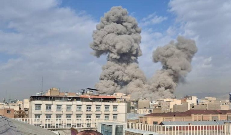 मध्यपूर्व तनावका ४८ घण्टा : खामेनीको मृत्युपछि कसरी हुँदैछ आक्रमण-प्रत्याक्रमण ?