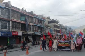 ओलीको गिरफ्तारीविरुद्ध पोखरामा पनि प्रदर्शन