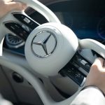 नयाँ स्टियरिङ ह्वीलसहितको गाडी ल्याउँदै मर्सिडीज
