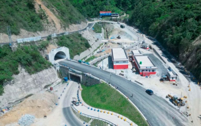 नागढुङ्गा सुरुङमार्गको प्रयोग शुल्क तोकियो, कुन सवारीलाई कति लाग्छ ?