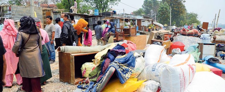 राजधानीको सित्तै जमिनको लोभले दुई पुस्ताको भविष्य बरबाद!