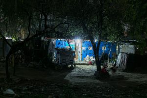 थापाथलीको यो अन्तिम रात: डोजरको प्रतीक्षामा सुत्न नसकेको तरंगित बस्ती (तस्बिरहरू)