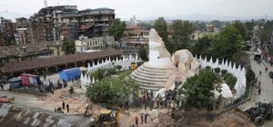 भूकम्पको एक दशकः भत्किएका संरचना पुनर्निर्माणको प्रतीक्षामा