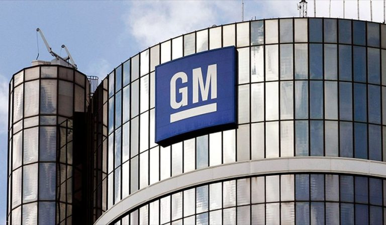 कार डिजाइन र परीक्षणलाई तीव्र बनाउन जीएमले एआई प्रयोग गर्दै