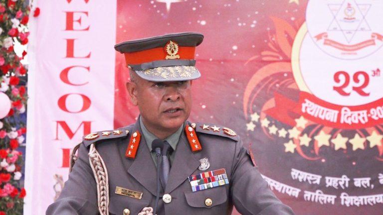 गोताखोरहरू ३० हजार तलबका लागि मात्र पानीमुनि छिर्दैनन्, सम्मान गर्न सिकौँ : आईजीपी अर्याल