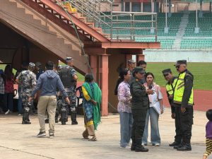 घरवारविहीन भएको बताउने ६ परिवार मात्र दशरथ रङ्गशालामा पुगे