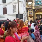 साउनको पहिलो सोमबार पशुपतिनाथमा भक्तजनको घुइँचो, खुला गरिए चारै ढोका, देशभरका शिवालयमा भक्तजनको भीड