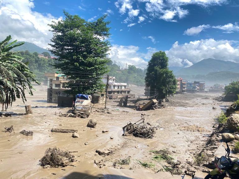 बाढी पूर्वानुमान महाशाखाले भन्यो– थुनिएको नदी फुट्दा बाढी, अझै पूरा खुल्न बाँकीयस्ता छन् हिमबाढी आउनुका मुख्य ५ कारण