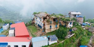 भूकम्पबाट थप क्षतिग्रस्तबनेको जाजरकोट दरबार भत्किँदै, संरक्षणकाे पर्खाईमा