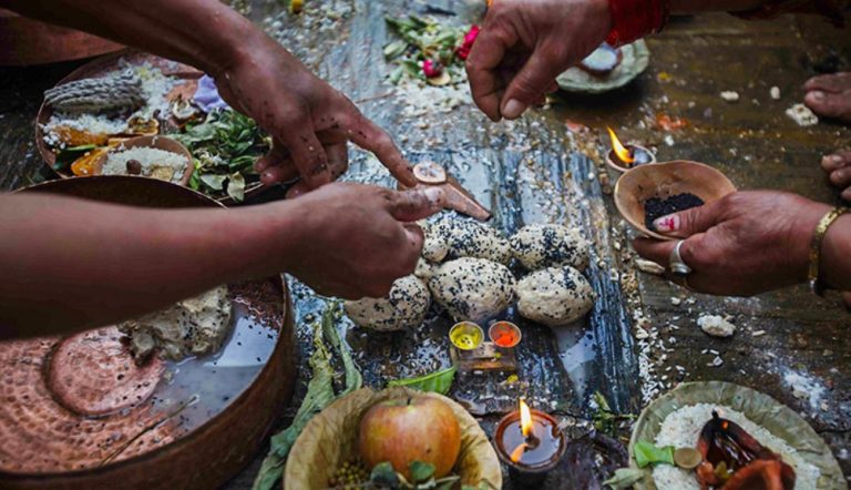 आजबाट सोह्रश्राद्ध सुरु, कुन तिथिमा कसको श्राद्ध गर्ने ?