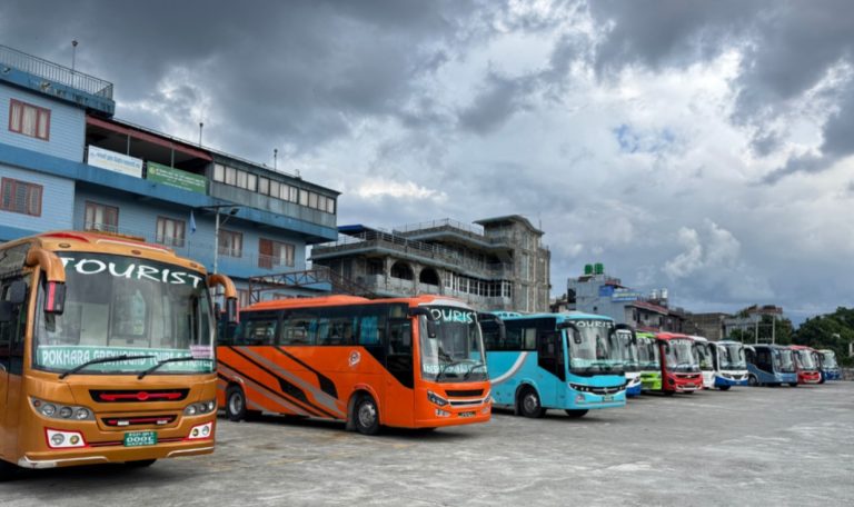 भोटेकोशी बाढीका कारण सिजनमै सुनसान बने पर्यटकीय गन्तव्य