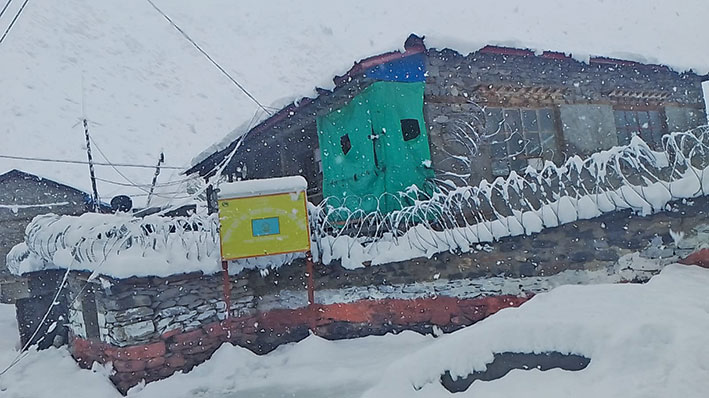 उत्तरी हुम्लामा बाक्लो हिमपात