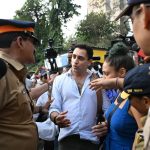 इमरान खानलाई भारत छाड्न दिइएको आदेशमा उच्च अदालतको रोक